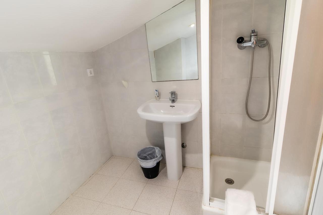 Villalonquéjar Hostal - Restaurante La Buena Villa By Vivere Stays מראה חיצוני תמונה