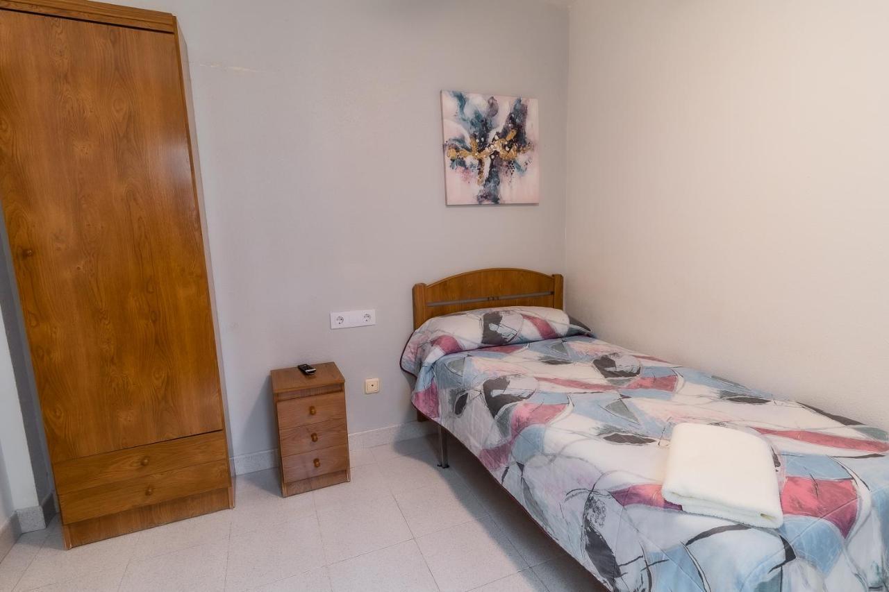 Villalonquéjar Hostal - Restaurante La Buena Villa By Vivere Stays מראה חיצוני תמונה